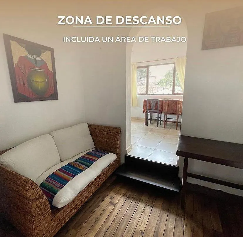 Hostal Casa Macondo Cuenca Ecuador